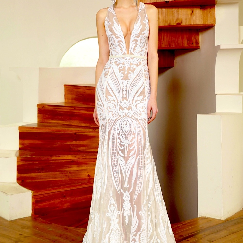 BRONX AND BANCO ESTER V NECK GOWN